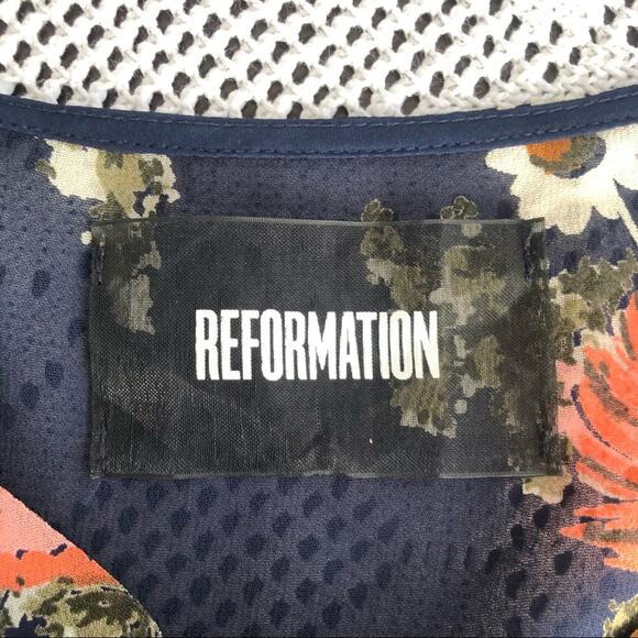 Reformation top floral with cold shoulder size Sm - Picture 4 of 4